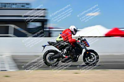 media/Mar-25-2024-Moto Forza (Mon) [[8d4319bd68]]/3-Intermediate Group/Session 4 (Front Straight Speed Pans)/